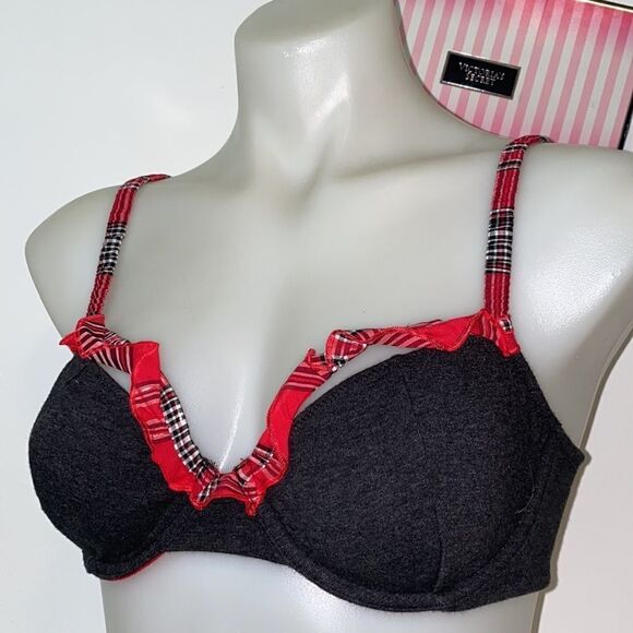 NEW VICTORIA SECRET UNLINED BRA - Picture 3 of 3